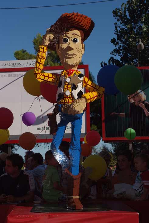 dcp_lego_woody_venice_001_a dcp_lego_woody_venice_001_a