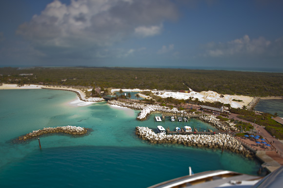dcl_cc_001 View of Castaway Cay from Disney Dream